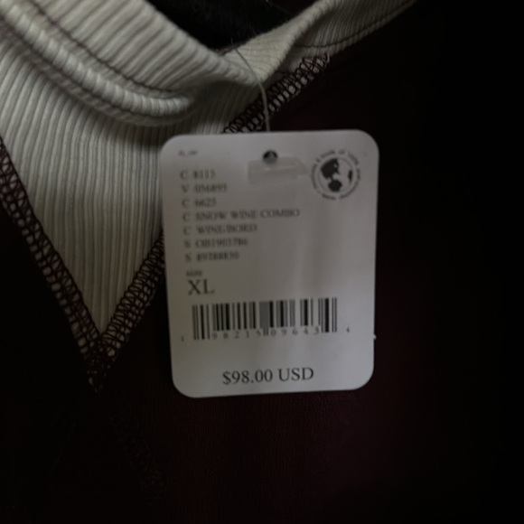 Free People classic crew, color block sweatshirt, size XL, NWT - Picture 7 of 7